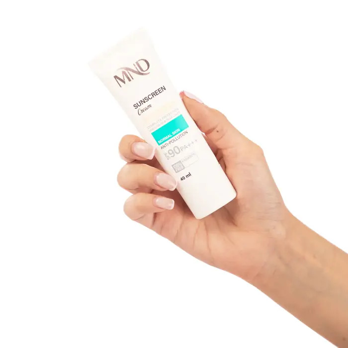 کرم ضد آفتاب با فاکتور حفاظتی 90 (SPF 90) بـژ روشن ام ان دی مناسب پوست معمولی